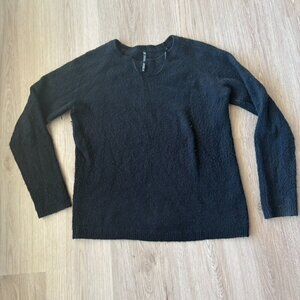 ** Kuhl merino wool blend sweater Black fuzzy Small